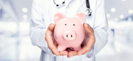 ¿Cuánto cobra un doctor a domicilio?